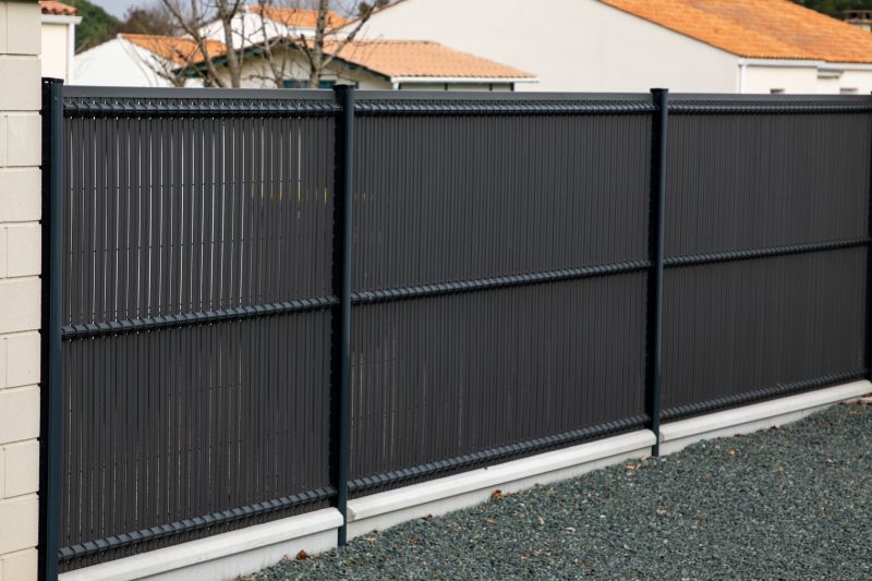 Metal Fence Construction in Des Moines, IA